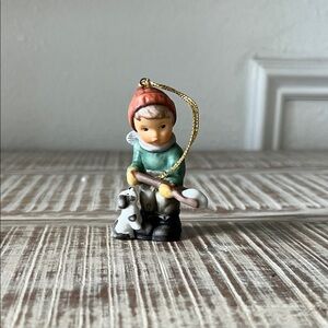 Goebel Berta Hummel "Little Snow Shoveler" porcelain Christmas ornament